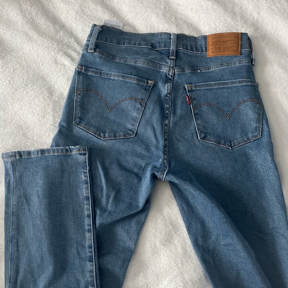 Levi’s flare ankle jean